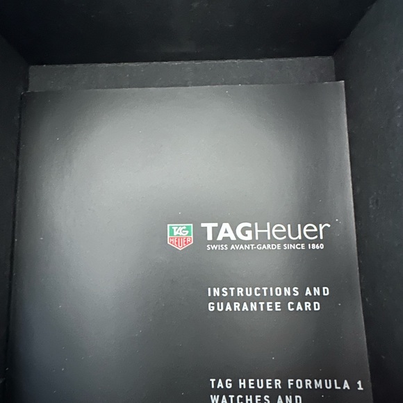Tag HEUER Formula 1 Diamond/Ceramic Bezel Stainless Steel/Ceramic Band. - Picture 7 of 7